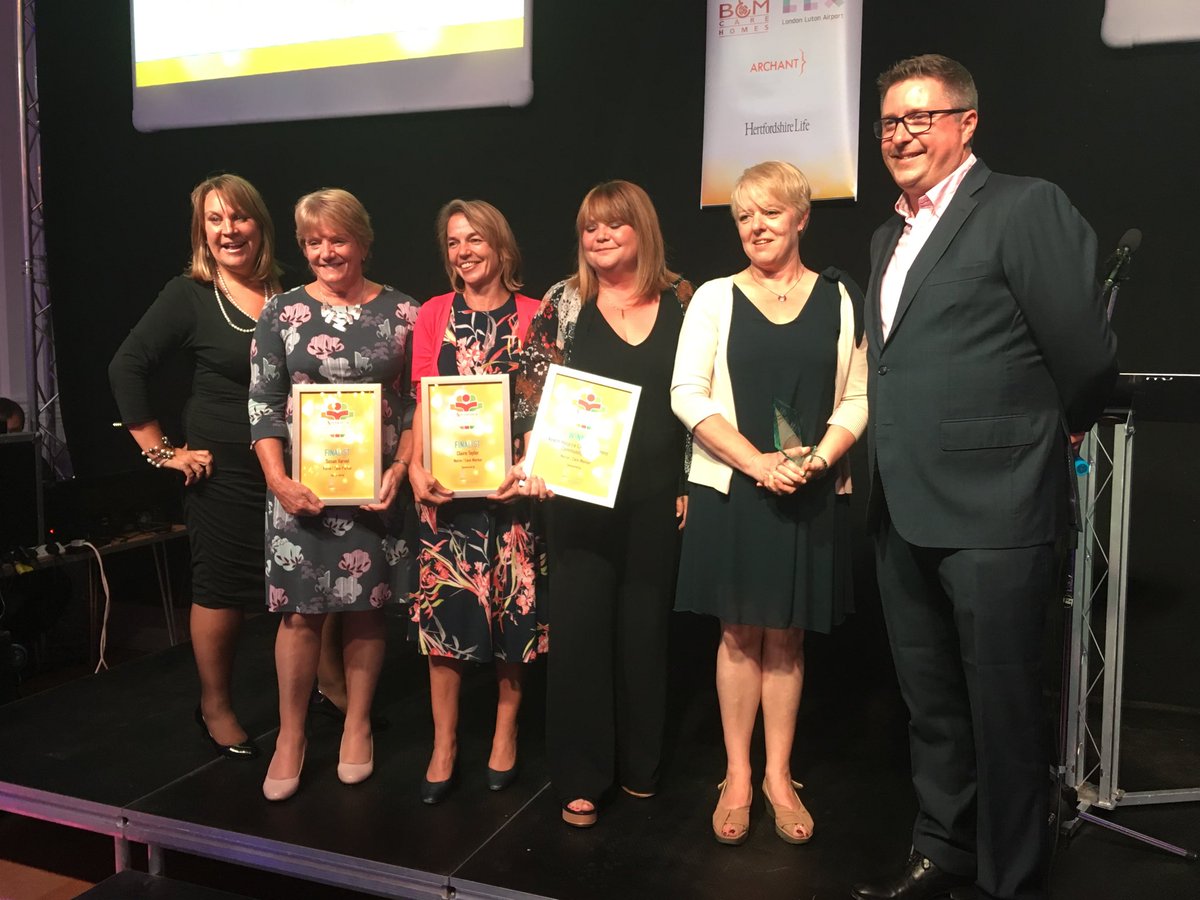 Our Nurse/Care Worker of the Year award sponsored by ⁦@SpireHarpenden⁩ goes to ⁦<a href="/KeechHospice/">Keech Hospice</a>⁩ Care’s Childrens’ Community Team - thank you for the wonderful work you do