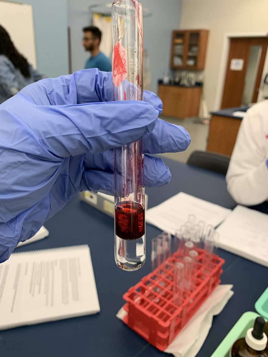 MeganMarieWhit3's tweet photo. #Bio110fall19 @NutmegSomething Lipids are non polar, due to the fact that they don’t mix with water. Sudan IV is soluble in lipids, but not in water. Vegetable oil was used as an indicator and when mixed with water it remained in the surface and Sudan IV was dissolved in the oil. https://t.co/HtC9eh0O4h