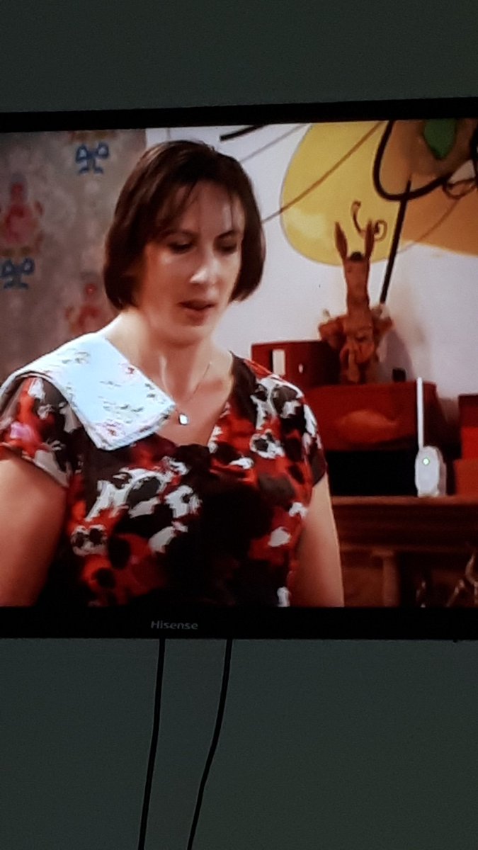 missbubbleslu's tweet photo. Watching  #Miranda...
 All is well in the world!
Shoot a series in South Africa? https://t.co/WdCj4vwOaO