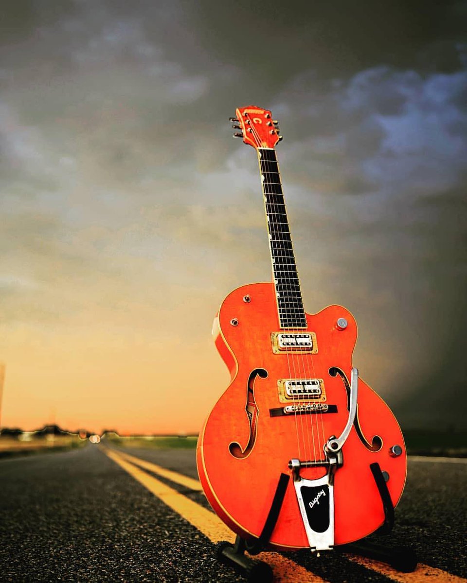 GretschUSA's tweet photo. RG @sirmaxolot photo by Josh Max/Nikon Z7 #gretschguitars #gretsch6120 #rockabilly #thatllflatgitit #twang #youregonnahavetofindyourselfanothermonkey #rocknroll #sunrecords #carlperkins #genevincent #yaggerdang #loud #petetownshend #livemusic #joshmax #guitarsofinstagram https://t.co/50etECUNeA