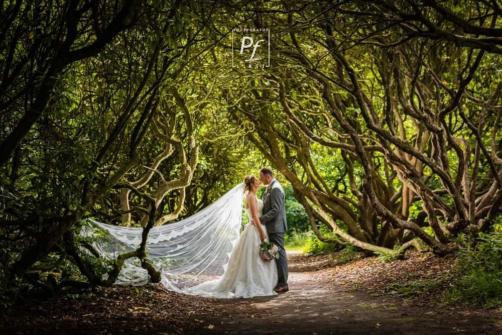 Photography_1st's tweet photo. Love the trees at @craigynoscastle check out the brides veil! 😍
#veil #weddingdress #trees #offcameraflash #brecon #countrypark #craigynos #swanseavalleys #canon #longveil https://t.co/TPAGyf9DzF