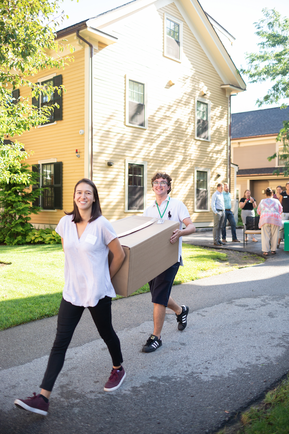 lesley_u's tweet photo. It's moving day! Welcome to campus, @LesleyThreshold students!
See more photos on our FB page: https://t.co/lwMaLrU5kr
#LesleyMoveIn #welcometoLesley #CambMA https://t.co/15RMmHWplJ