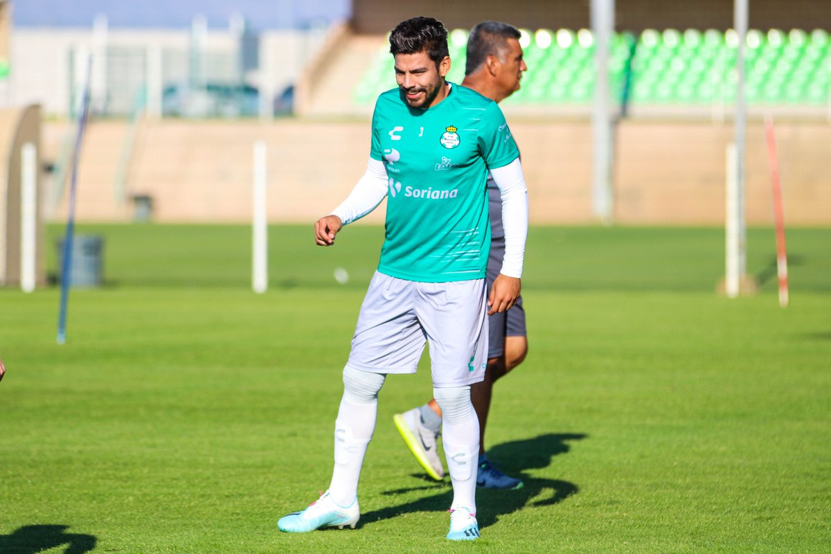 ClubSantosEn's tweet photo. 🏋🏽‍♂️😤 Session ☝️🏽 of ✌️🏽 for the day.

Told you we don't mess around😏

#ModoGuerrero🇳🇬⚔️ https://t.co/kNtZEfIbDd