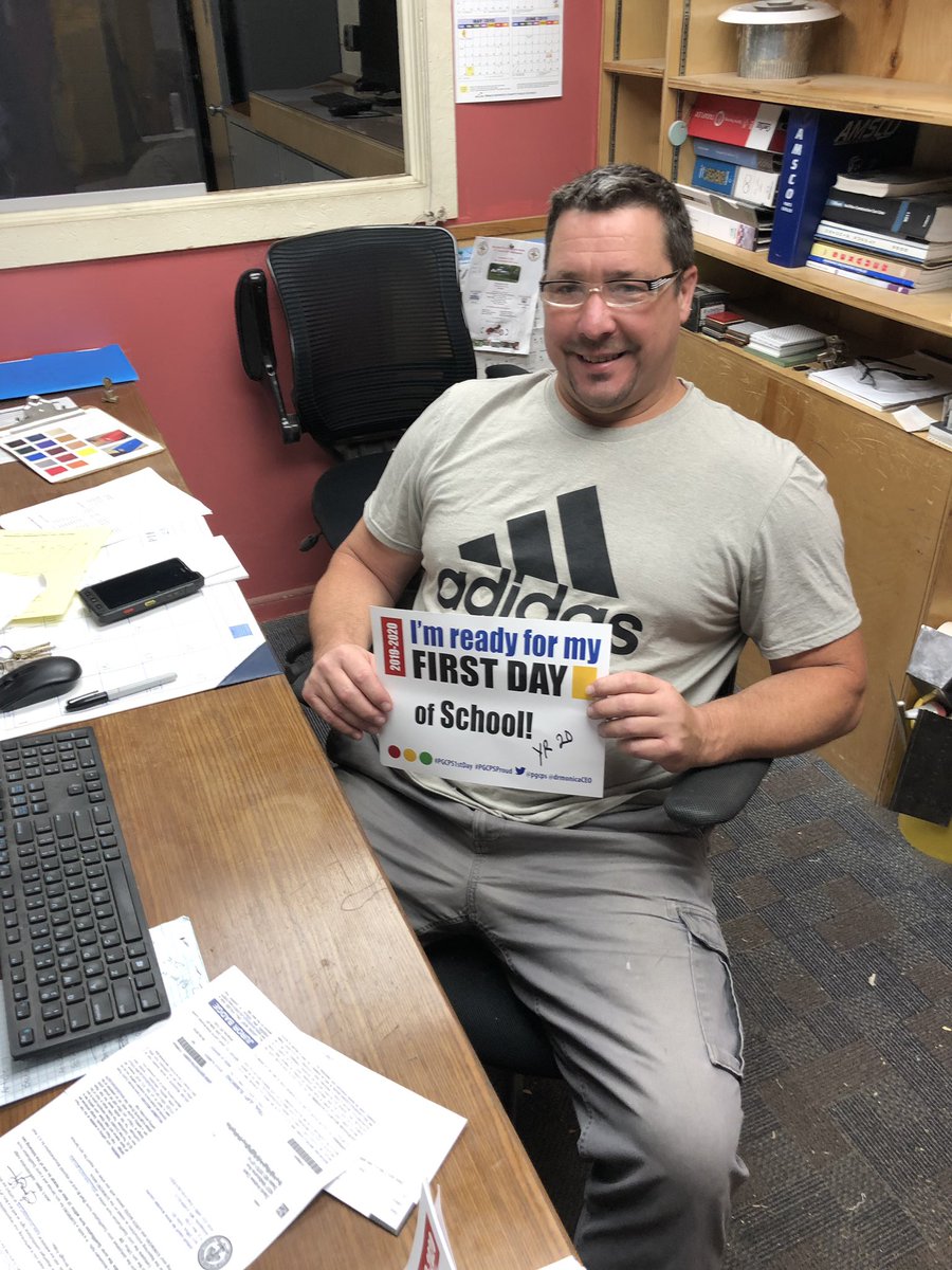 CountysBest1's tweet photo. First Day of school for @PGCPS Maintenance Dpt. #WeReady #LetsGo #PGCPS1stDay #EverybodyWorking https://t.co/yaIYwDRsrL