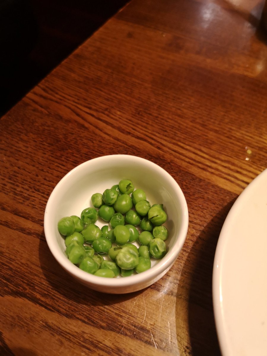Thank you <a href="/MillerandCarter/">Miller & Carter</a> Mailbox Birmingham for my 30 peas (minus mint) and tepid meal #coulddobetter #resortedtomonstermunch. Shame because the waitress was great 😕