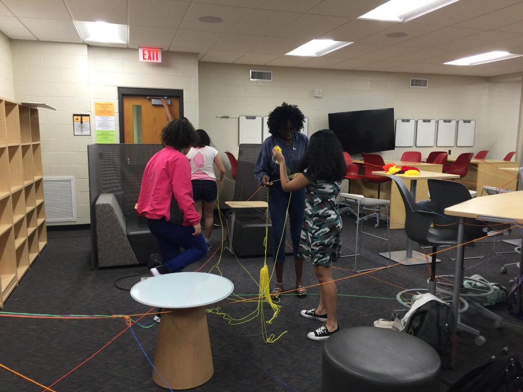 eendicott9's tweet photo. Annual AP Capstone yarn tangle icebreaker! #gbhs https://t.co/7SY1PApeoa