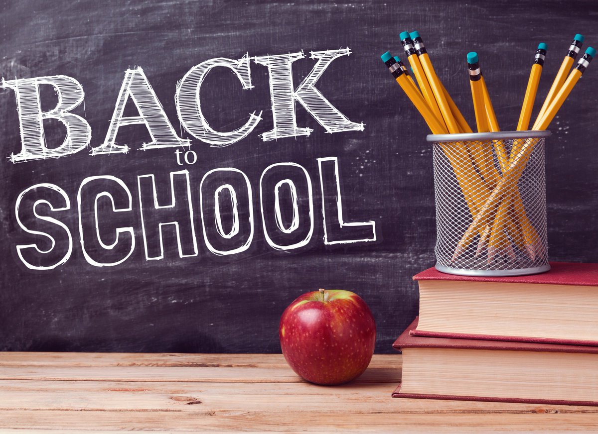 LPLancers's tweet photo. LP parents are invited to East Campus Curriculum Night, Sept. 4 at 6:30pm: follow your student's schedule &amp; meet their teachers! The schedule also includes time for the @LPLancerLibrary book fair. WC families are reminded to save the date for next Wed., Sept. 11.  #WeAreLakePark https://t.co/69kjR1EWRl