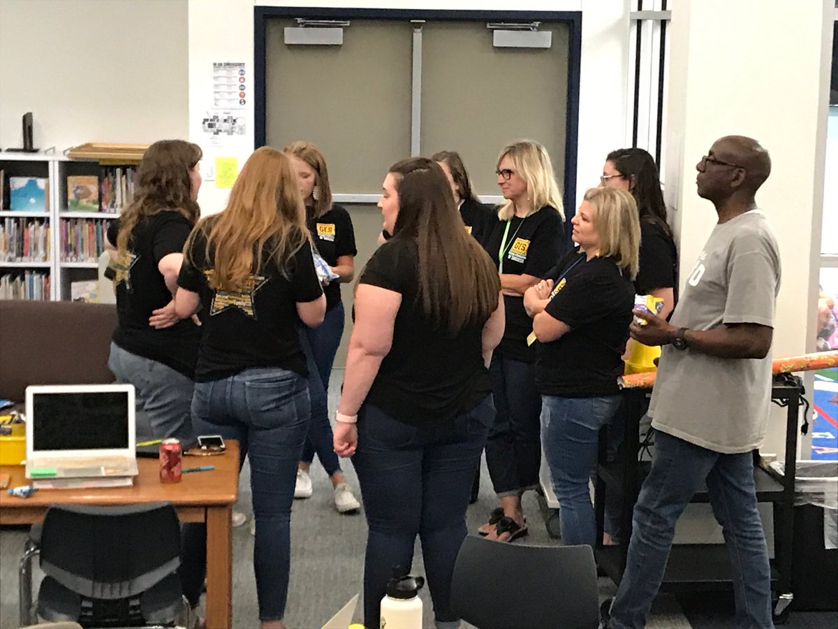 Nancy Hale tweet media