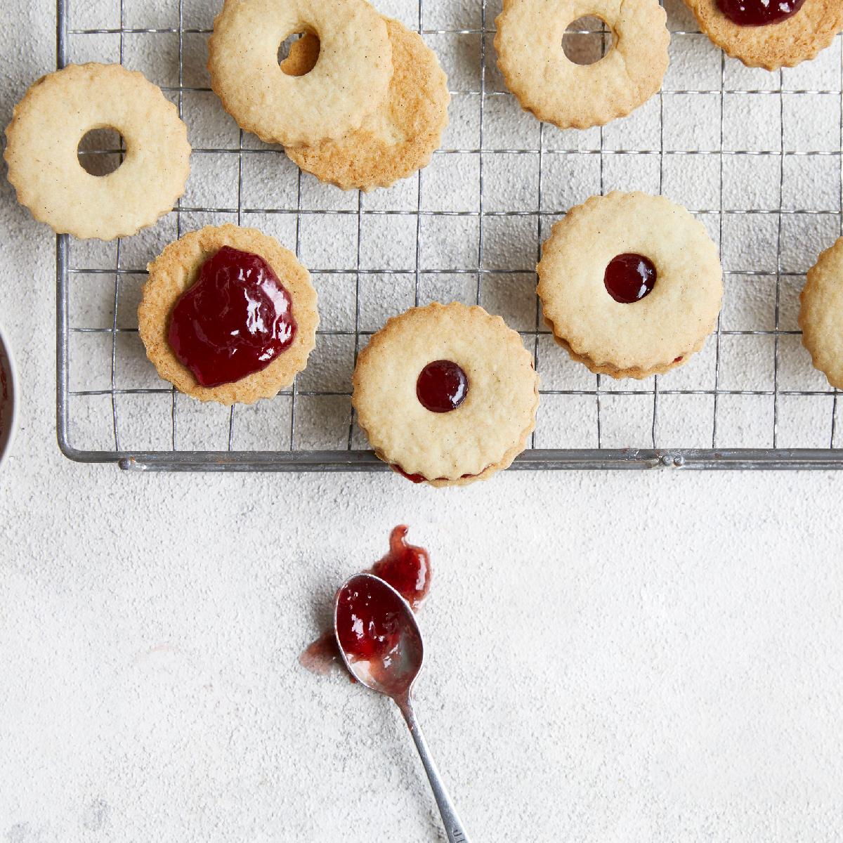 Twittwoooo12's tweet photo. These biscuits could win any star baker award! https://t.co/xVfp8VNynS #WeArePartners  #Biscuits  #StarBaker  #Baking https://t.co/rmNe0Gvf4A