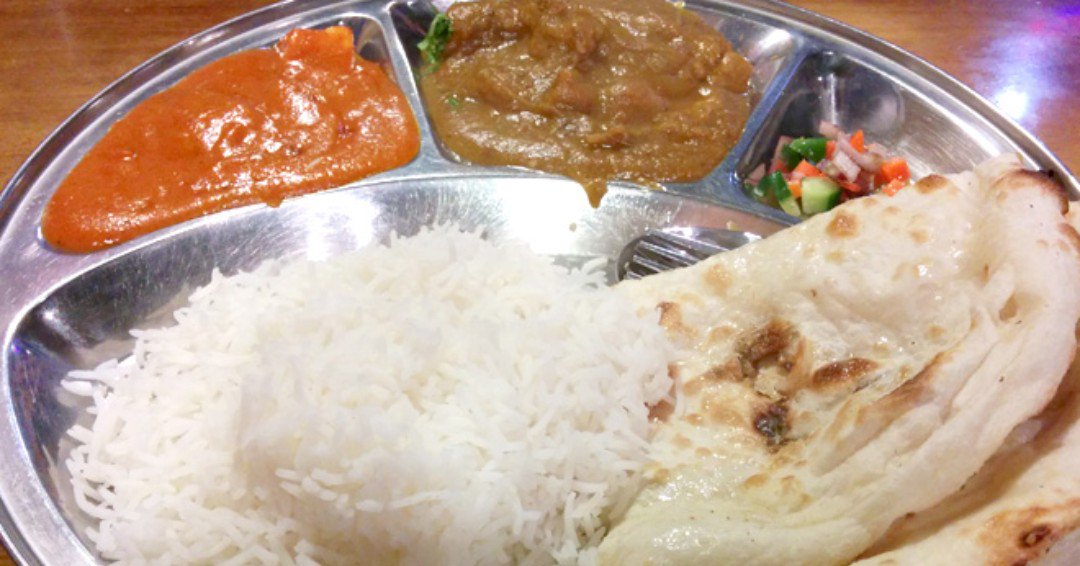 NaanBites's tweet photo. Not in the mood to cook tonight?  No worries - we have pick-up, eat-in, and delivery.

#newwestminster #naanbites #foodie #queensborough #bcfood #newwestisbest #surrey #dineoutbc #eatbc #foodlove #surreybc #newwestminister #eatsurrey #newwest #foodstagram #surreylife https://t.co/81tLqITZ3l