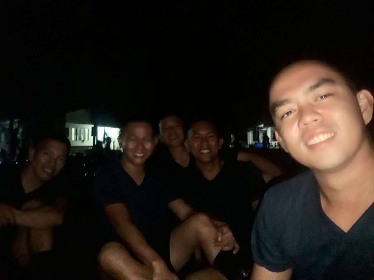 jaguinaldo97's tweet photo. Atm, minamalas kame hahaha https://t.co/c8BEwPVBgA