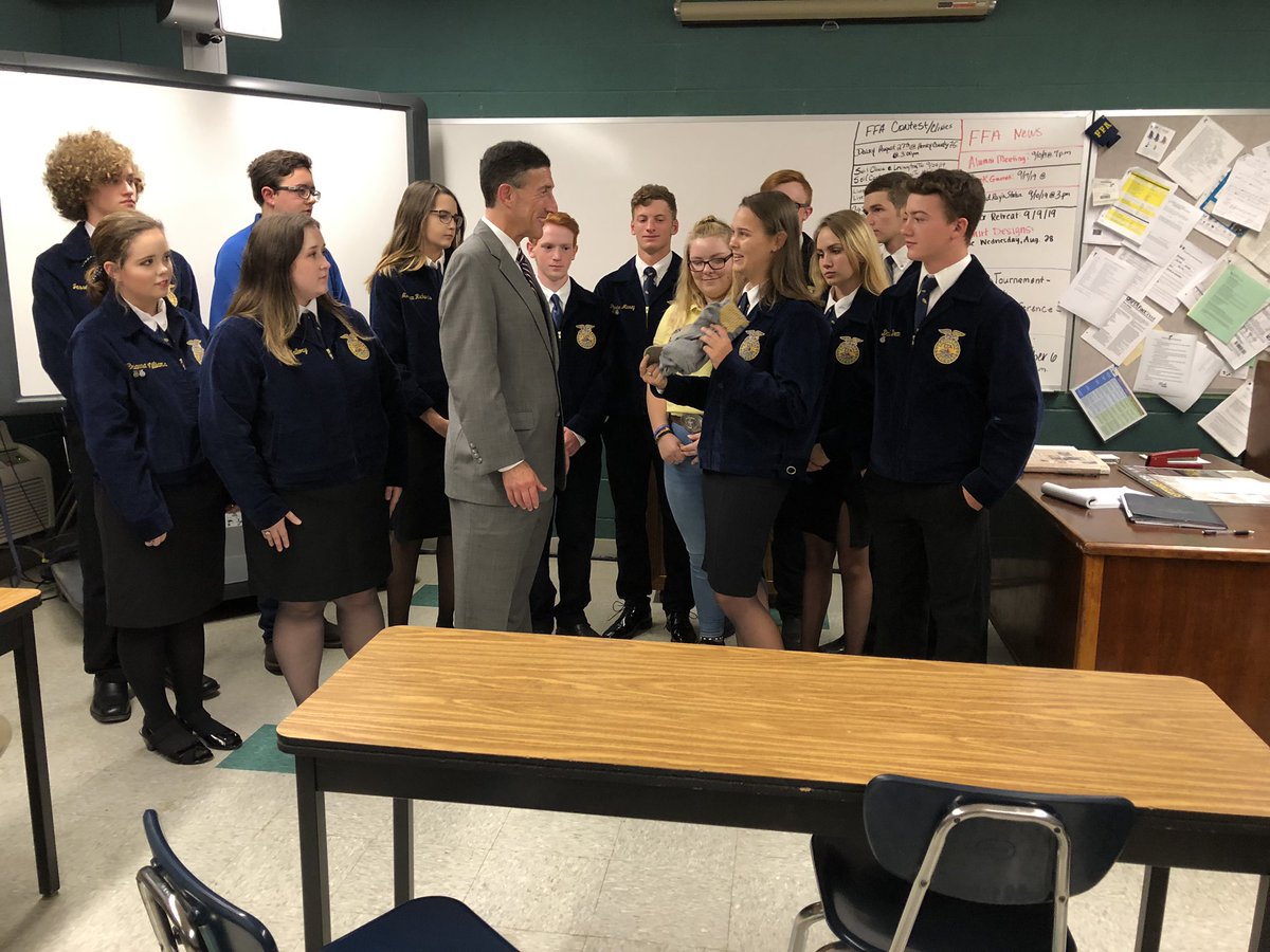 Weakley County Schools tweet media