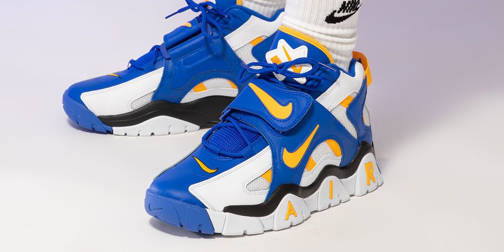 nike air barrage sportscene