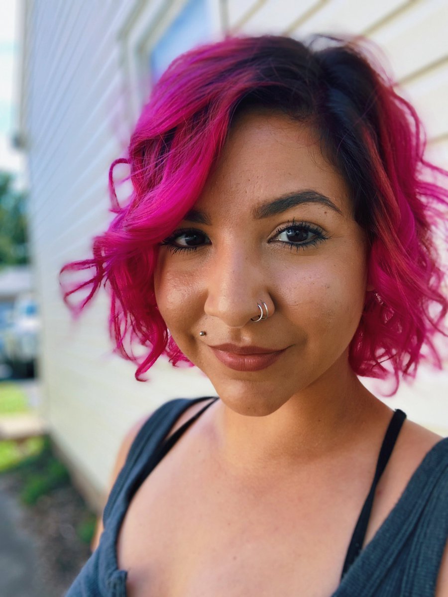 alegratitus's tweet photo. I have pink hair now and I’m sooo obsessed. I’m never going back to a normal hair color. https://t.co/yF3Q0ejDhJ