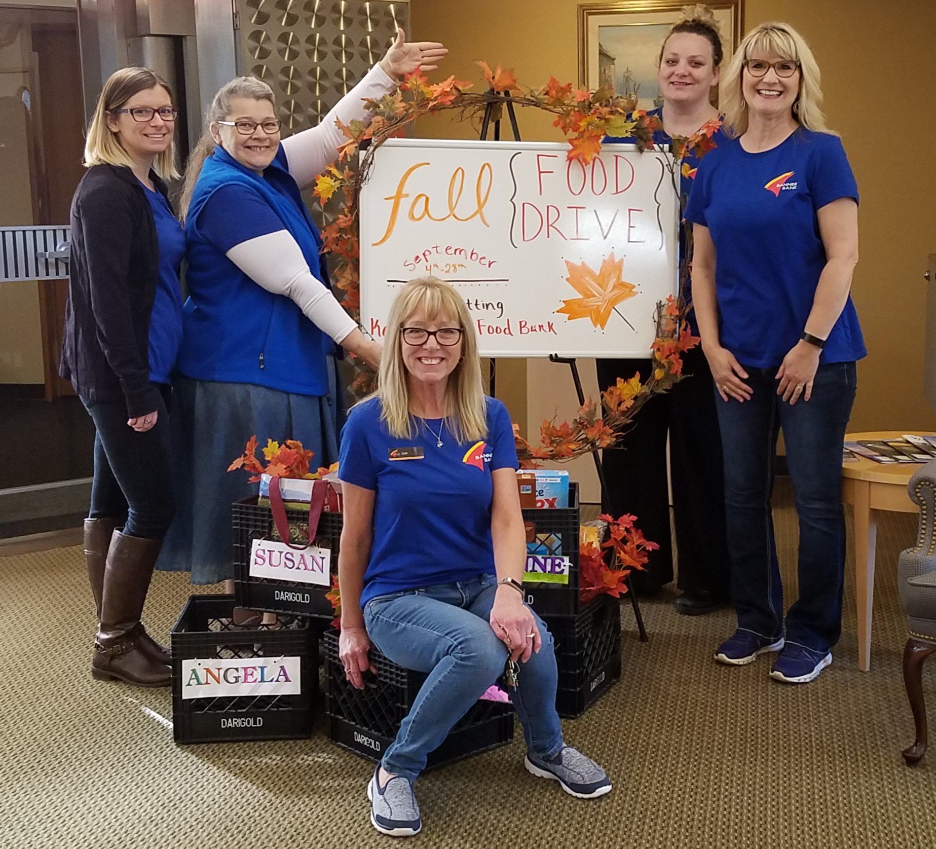 Banner Bank On Twitter It S Kickoff Time For Our Fall Fooddrive