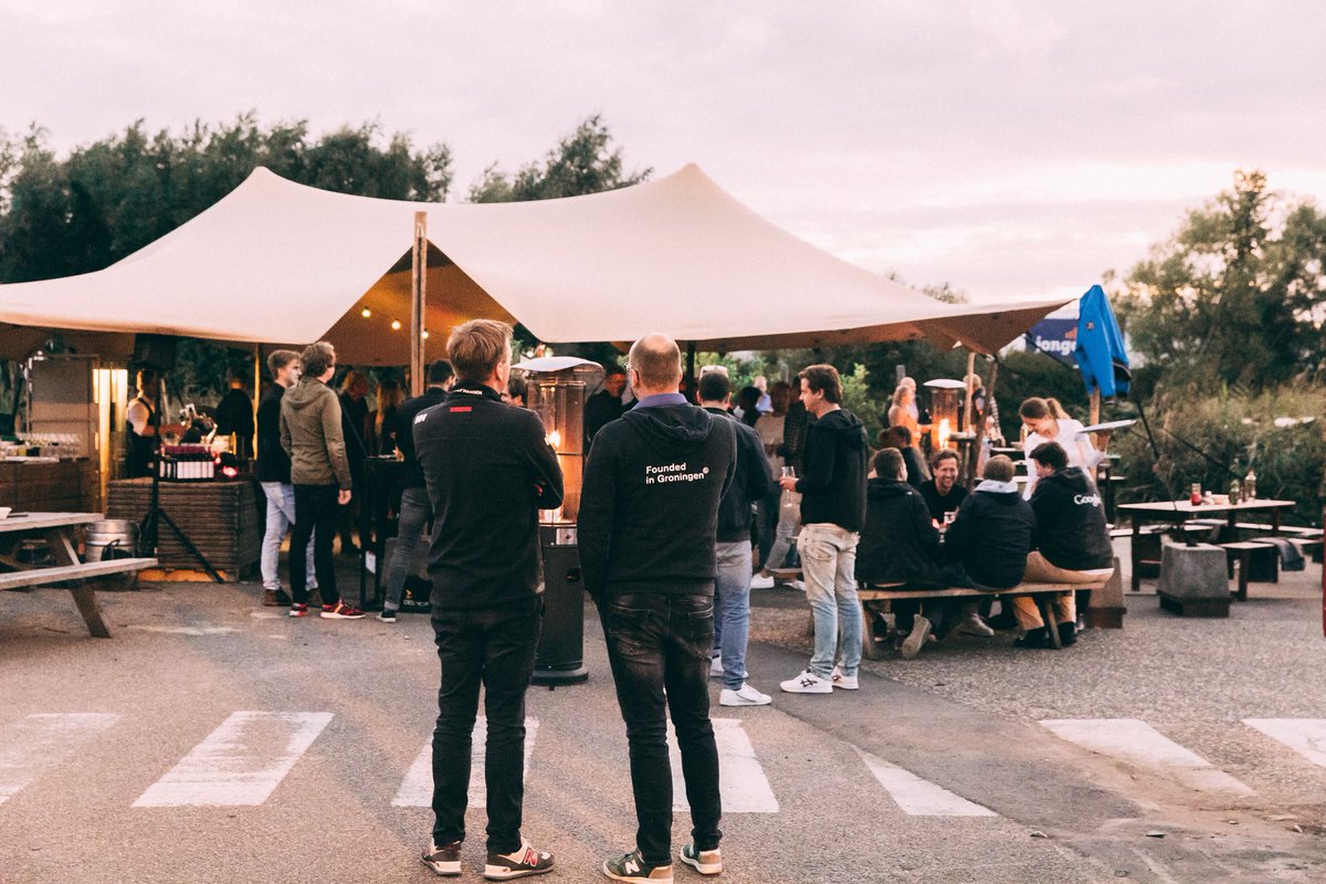 Yes! We waren jarig en dat werd gevierd op een top locatie met de <a href="/NoordOnline/">NOO</a>. Bedankt <a href="/GaderoNL/">GaderoNL</a> en <a href="/Feithhuis/">'t Feithhuis</a> voor een mooie eerste verjaardag!