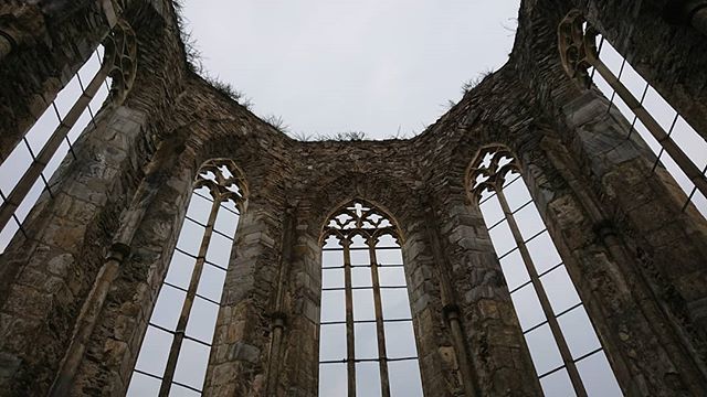 hyoroWien's tweet photo. Friesach St Virgil Kirche #オーストリア # #建築 #廃虚 #教会 #Austria #Friesach #ruine #kirche https://t.co/TQVaDiyZAg https://t.co/Z1kLEpuOvY