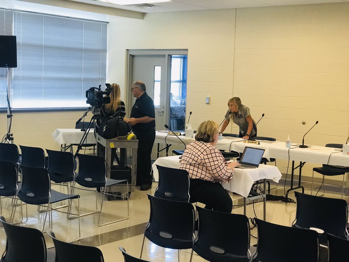 City Of Cincinnati On Twitter Setting Up At Price Hill Rec Center 959 Hawthorne Ave For A Special Meeting Of The Economic Growth Zoning Committee 6 30 Pm The Public Meeting Will