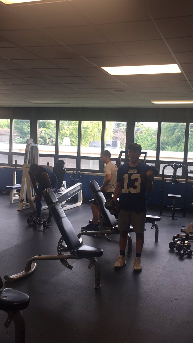 GuerinPrepBBall's tweet photo. Getting the work in! https://t.co/VkM2C6Ns0U