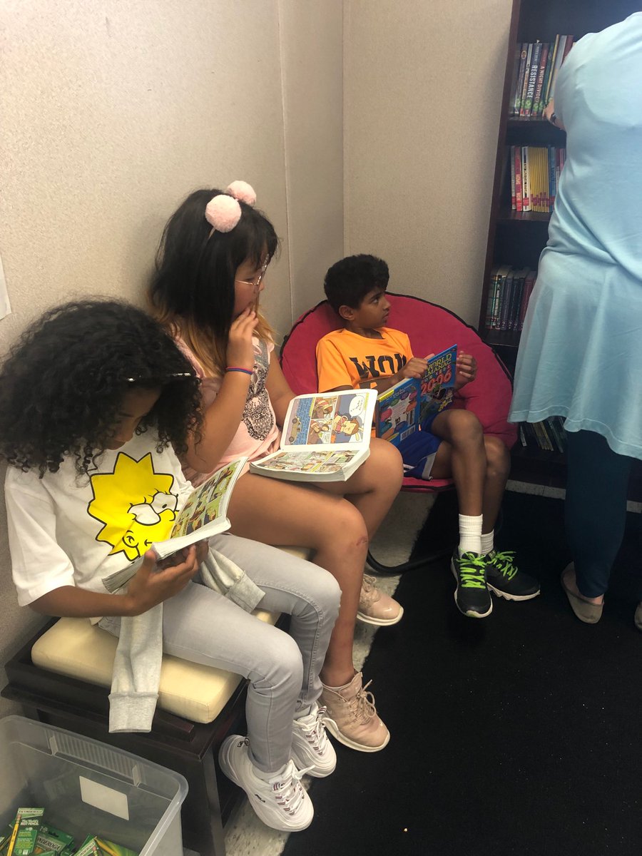 cesstarsfcps's tweet photo. Our CES scholars wasted no time getting busy on this #FCPSFirstDay19 https://t.co/quAf3fOouw