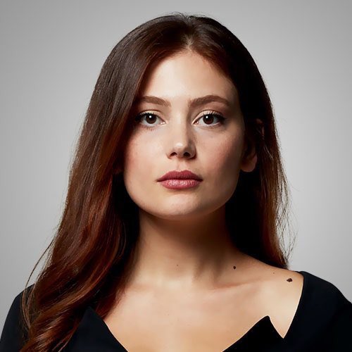 gereksizhuzun's tweet photo. Nalan Demirci. #AşkAğlatır #EdaŞölenci https://t.co/G9hXZrBuIY