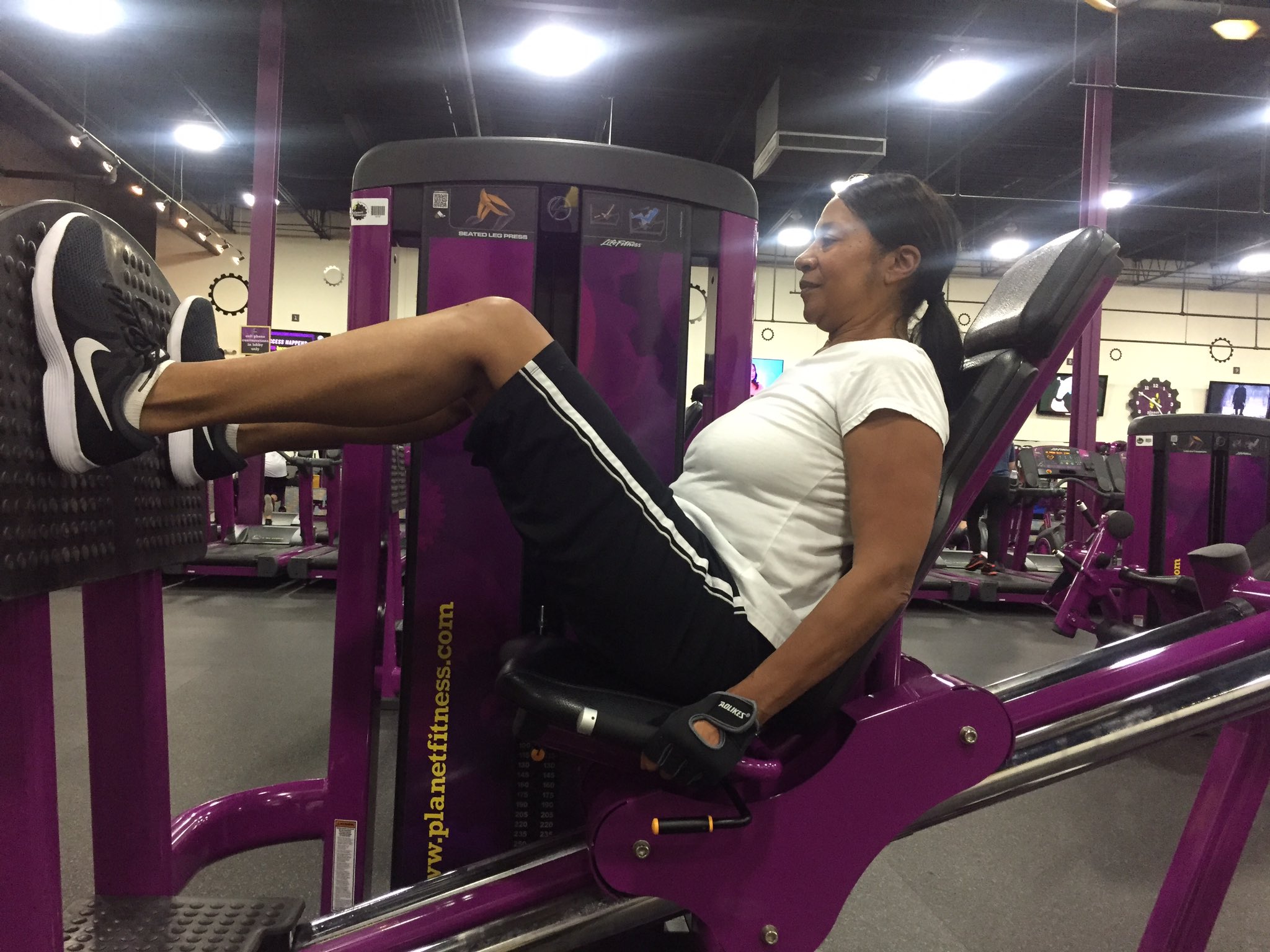 Fitness How To Use Seated Leg Press