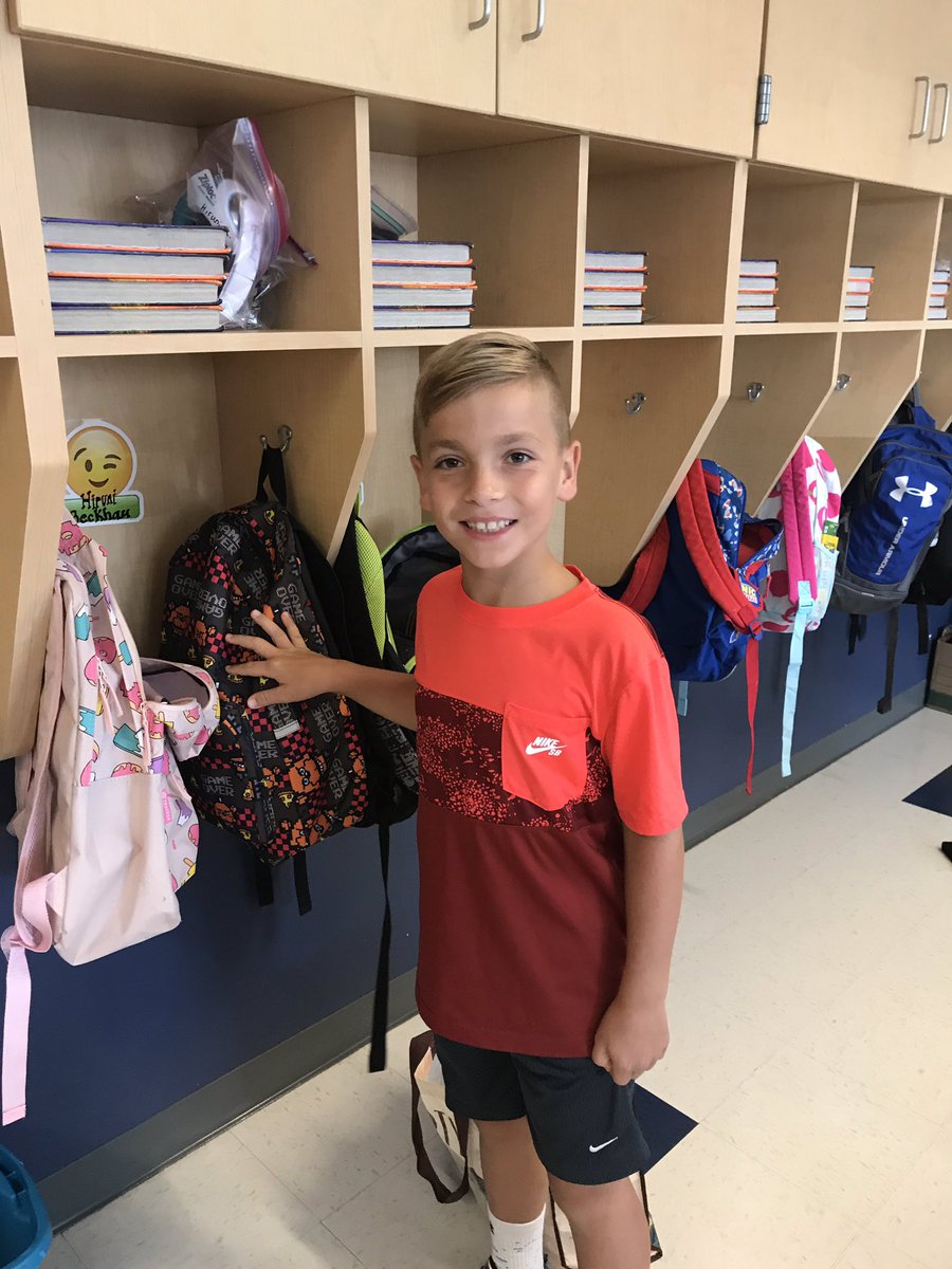 Mjonesges's tweet photo. #CRFirstDay https://t.co/TwfdiGN5Qv