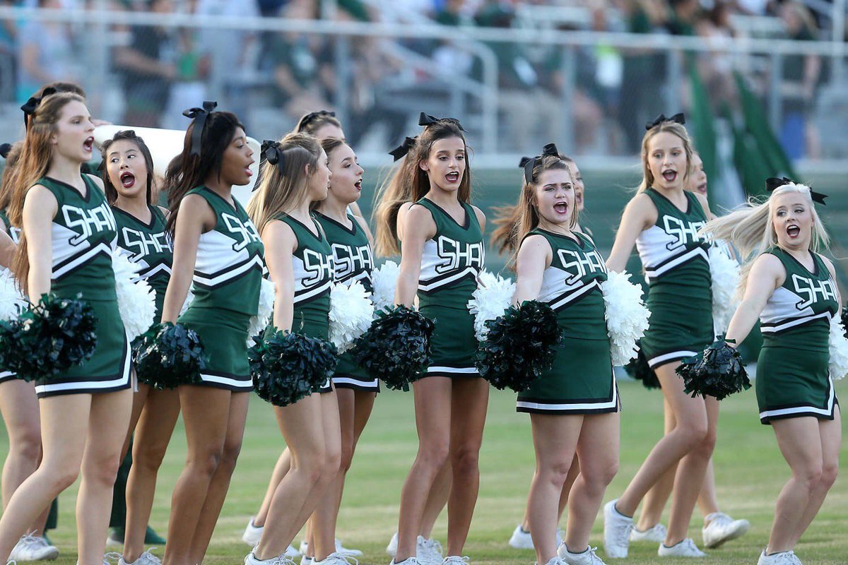 Shawcheer00's tweet photo. 3 days until the 1st game of the season!! BE THERE!! GEAUX EAGLES!!🦅💚🦅 https://t.co/DNSYJa2ik8