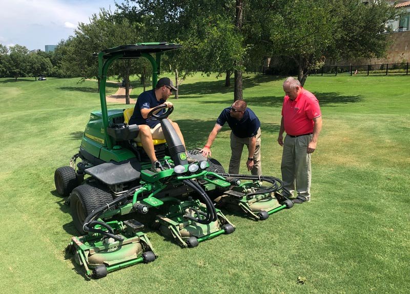 Congratulations to Greg Neill, the 2019 Most Valuable Technician, presented by GCSAA and <a href="/GCM_Magazine/">GCM_Magazine</a> in partnership with <a href="/FoleyUnited/">Eoin Foley</a>. Learn more about the safety-focused, environmentally minded and passionate EM: bit.ly/2jYeIvs