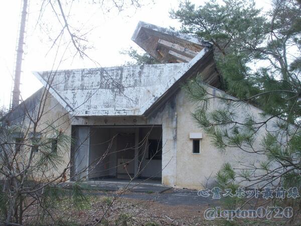 心霊スポット No 0370 人肉館 長野県松本市浅間温泉にある廃墟 名称はジンギスカンを扱っていた事と 経営難で人肉を使っていたという噂に由来する 12年夏に全焼したが 鉄筋コンクリート構造なので焼け跡は残っている 心霊スポット No 0370 人肉館 長野県松本市浅間温泉にある廃墟 名称はジンギスカンを扱っていた事と 経営難で人肉を使っていたという噂に由来する 12年夏に全焼したが 鉄筋コンクリート構造なので焼け跡は残っている