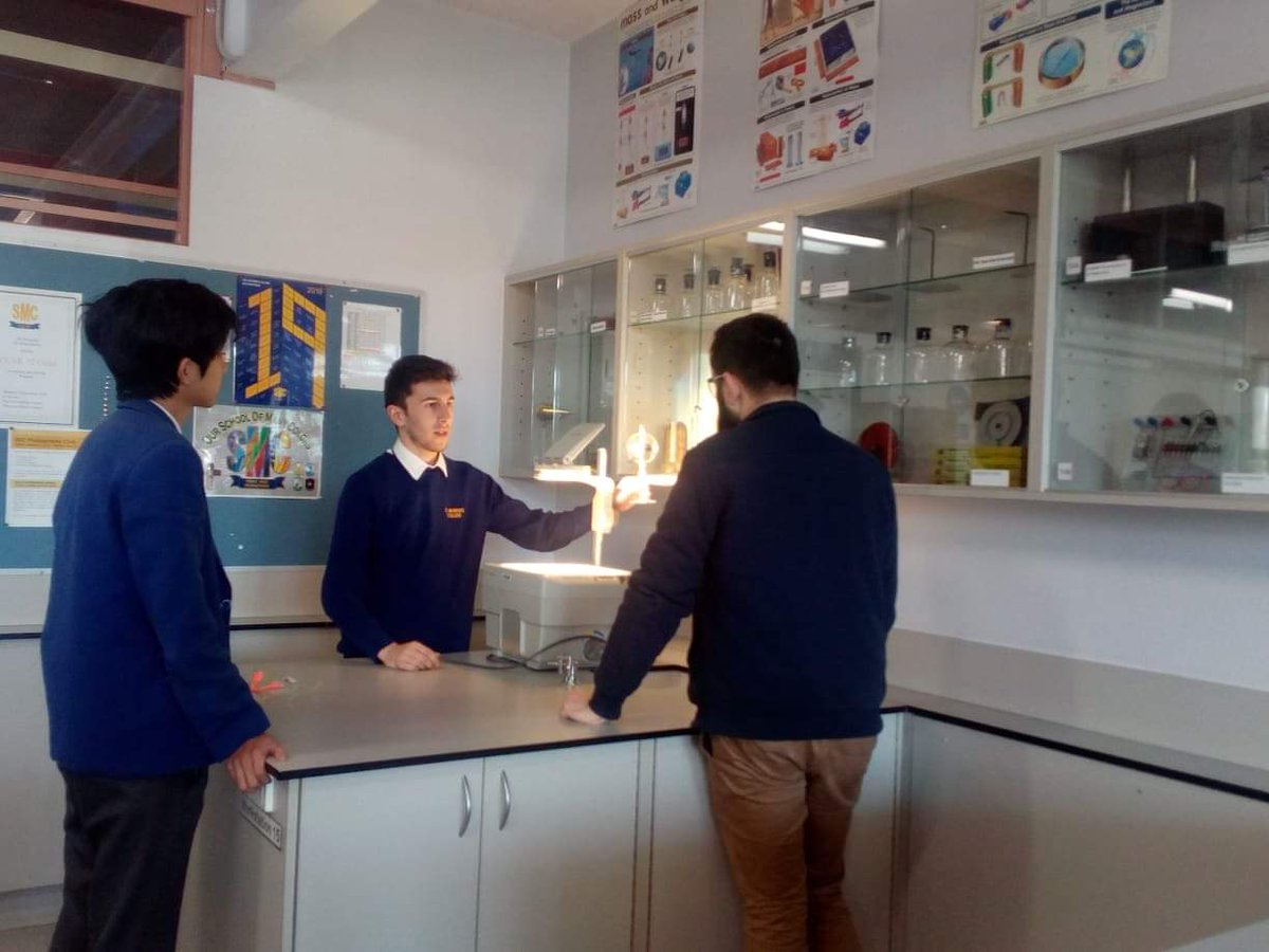 SidBagh's tweet photo. @BRIDGEschools teacher Blessie observing @SMC_Epping teacher Ian Hoffman's senior Physics lesson with a opportunity to participate in a practical class. https://t.co/zB079SDCxp