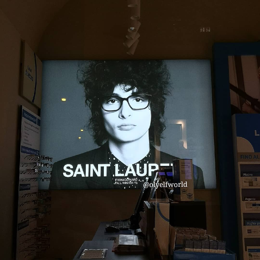 New in-store poster ad featuring Finn Wolfhard's (@FinnSkata) @YSL Fall Winter 2019 campaign located at an eyewear shop in Verona, Italy

#YSL24 by Creative Director, Anthony Vaccarello
Photographed by David Sims
#KeringEyewear @KeringGroup 

📷: olyelfworld via IG