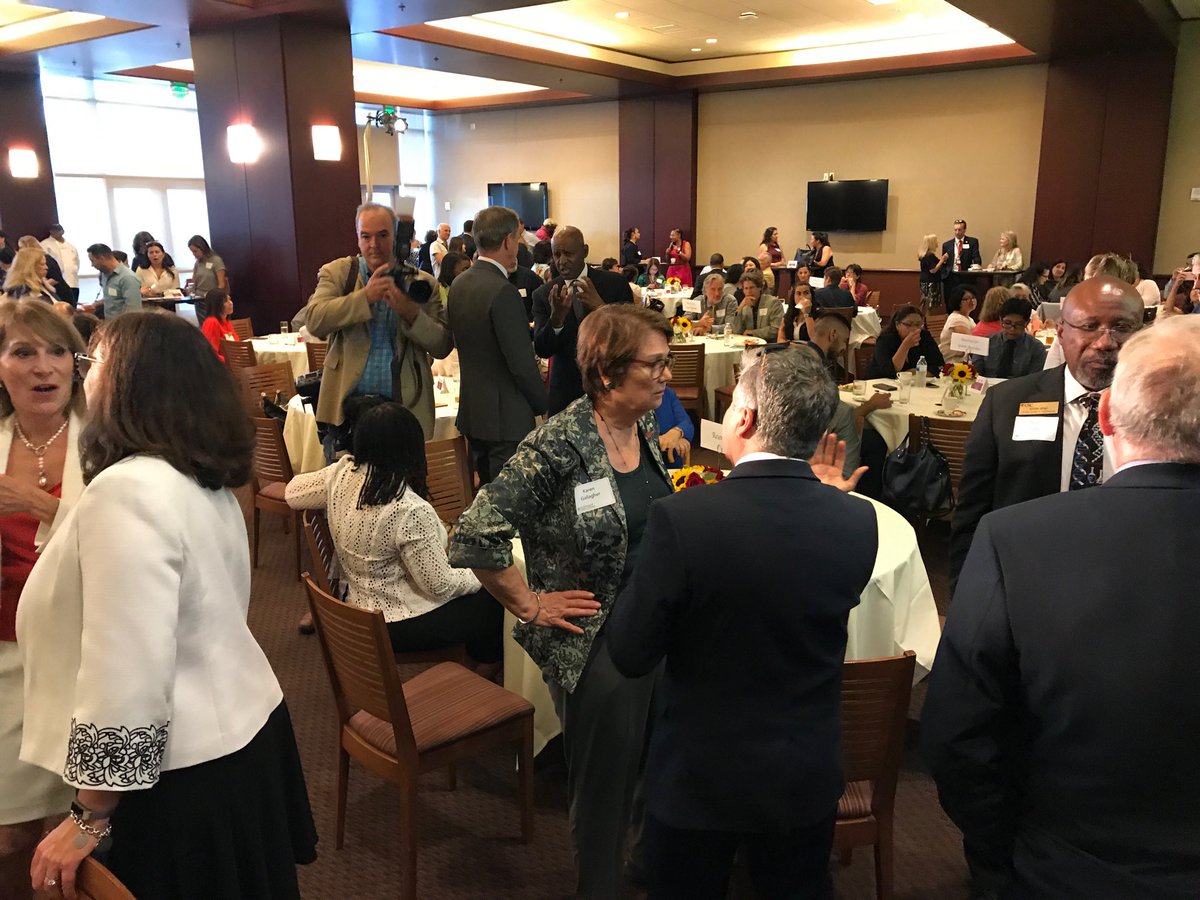 daysofdialogue's tweet photo. .@USCCivicEngage Excited to meet grantees and @USC Pres. Folt here at #USCGoodNeighbors #USCGNC #CommunityCounts #peermediation #SEL https://t.co/An5uYnn6zR