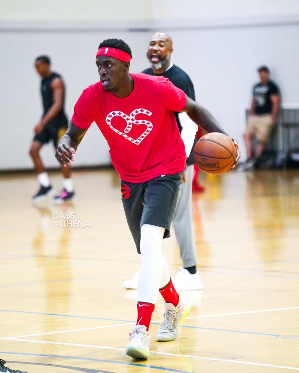 You know how we rocking fam @ricohinesbball Another one in the books💯✊🏾🙏🏾 ❤️
#humblehustle🙏🏾👏🏾 #doingitforyou🙏🏾
📸 @cassyathena