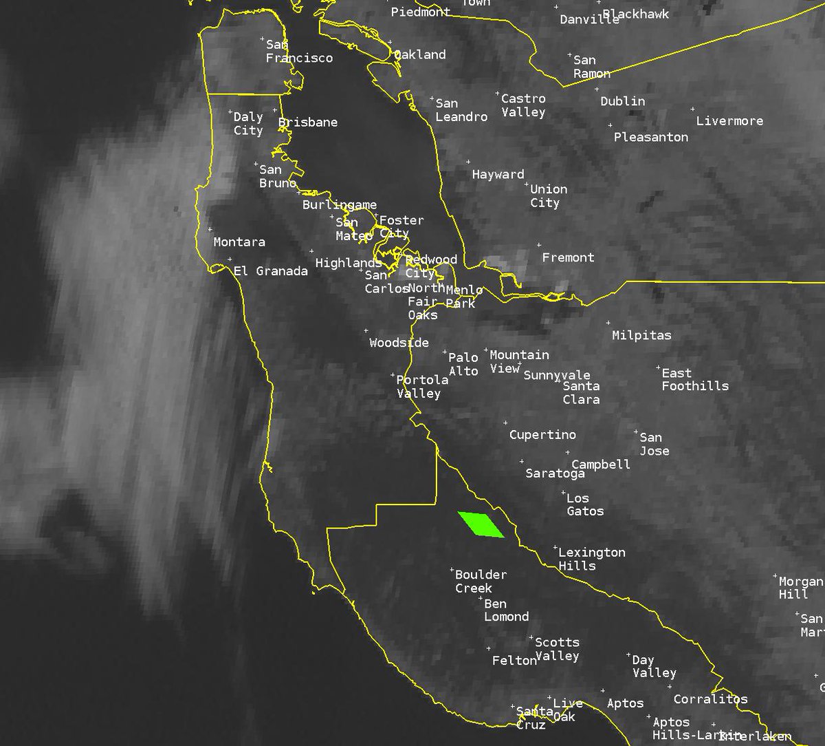 NWSBayArea's tweet image. #GOES Satellite detecting the #DeerFire in the #SantaCruzMountains northeast of #BoulderCreek. The fire location is denoted by the green rectangle. #CAwx