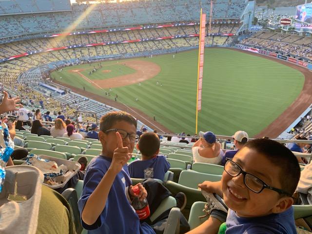 NewEco4Women's tweet photo. Our families experiencing Dodgers vs Rockies tonight! Thank you @LADodgers for the #K4DB experience! #K4DB provides an all-inclusive gameday experience for underserved youth from schools, youth centers, nonprofits and similar organizations throughout Greater Los Angeles. #GoBlue https://t.co/DI7Lr6Mdmx