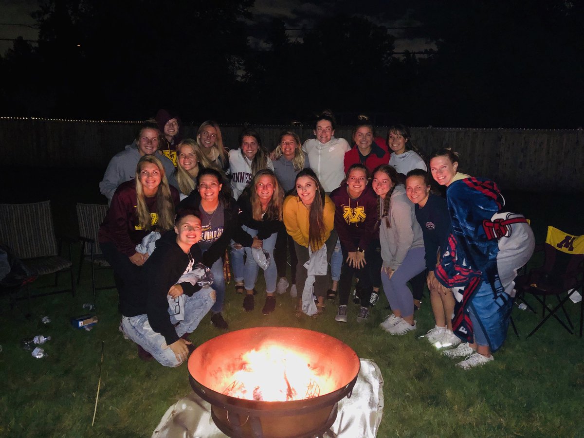Jamie_Trachsel's tweet image. Great night! Returners...job well EARNED📝📚🤓 Day 1, something special about sharing sunrises and sunsets together. First of many❤️〽️ #missingONE #NewJourney #NewOpportunities