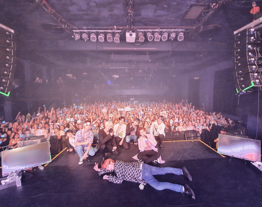 CUBE_PTG's tweet photo. [📸] 20190903 @ 2019 PENTAGON WORLD TOUR 'PRISM' IN TORONTO 

#PENTAGON_PRISM_IN_TORONTO🌌 
유니버스랑 천년만년 함께할게❤️
 
#펜타곤 #PENTAGON  
#2019_PENTAGON_WORLDTOUR #PRISM https://t.co/GgnbeFWaMY