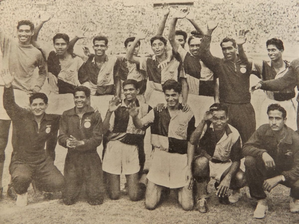 Mohun_Bagan's tweet photo. #onthisday in 1962 India clinched gold in Asian Games defeating South Korea 2-1 thanks to goals from Jarnail Singh &amp; PK Banerjee. The squad was captained by Mohun Bagan Ratna Chuni Goswami &amp; also contained Mohun Bagan Ratna awardees - Jarnail Singh, PK Banerjee &amp; Arumainayagam. https://t.co/bR2Izj5DrU