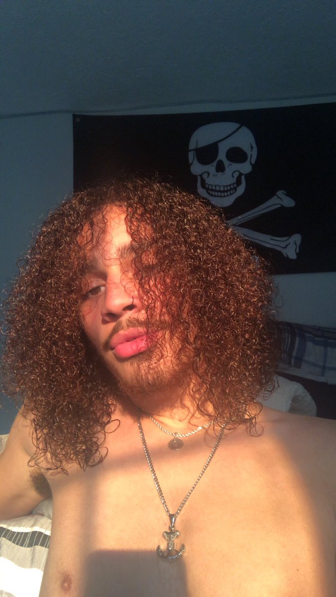 LilOde5's tweet photo. After over four years of growth I can finally say I made the chop. RIP curls 🤟🏽 https://t.co/SEYMzze18h