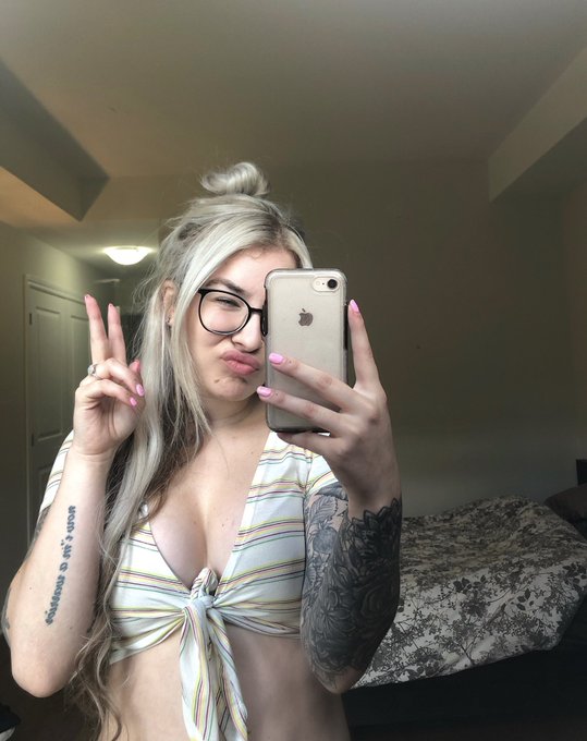 Watch lil nugget's leaked NSFW photo on TwXstars