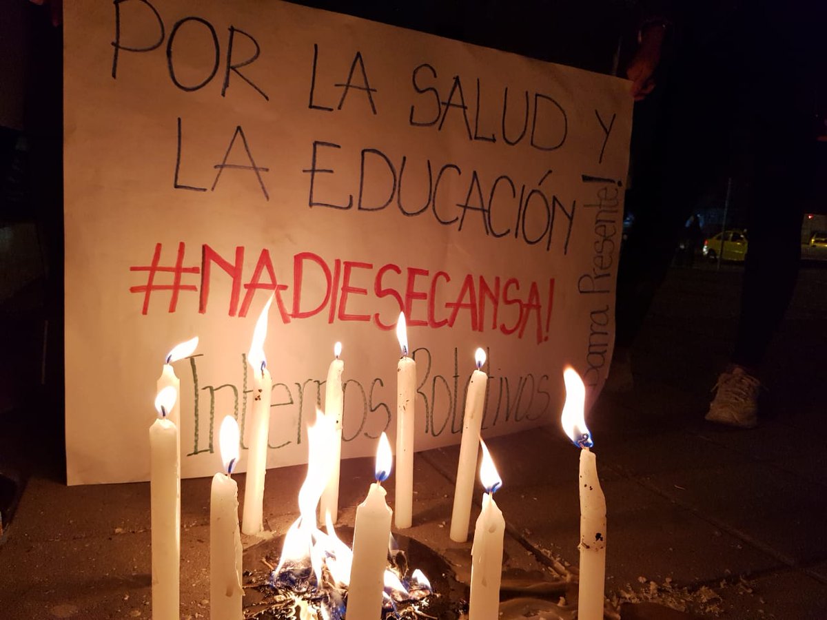 dodo_girfs's tweet photo. ¡Por una salud de calidad! 

#DerogaciónAcuerdoInterminesterial
#EstipendioJustoParaTodos https://t.co/C84vKUulAN
