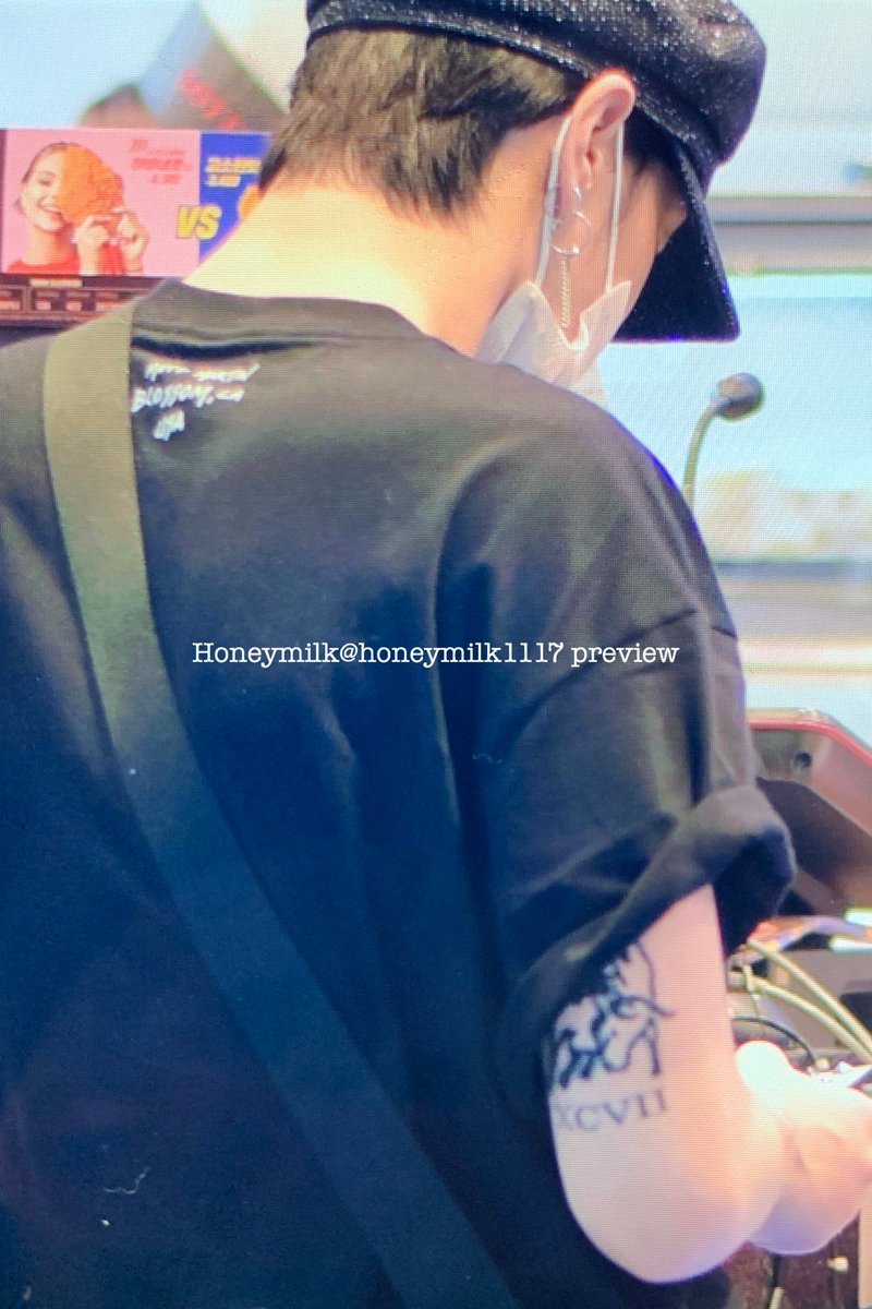 honeymilk1117's tweet photo. 190904 ICN
황소⁇🤔
#유겸 #Yugyeom #GOT7 https://t.co/oQkmulH7dT