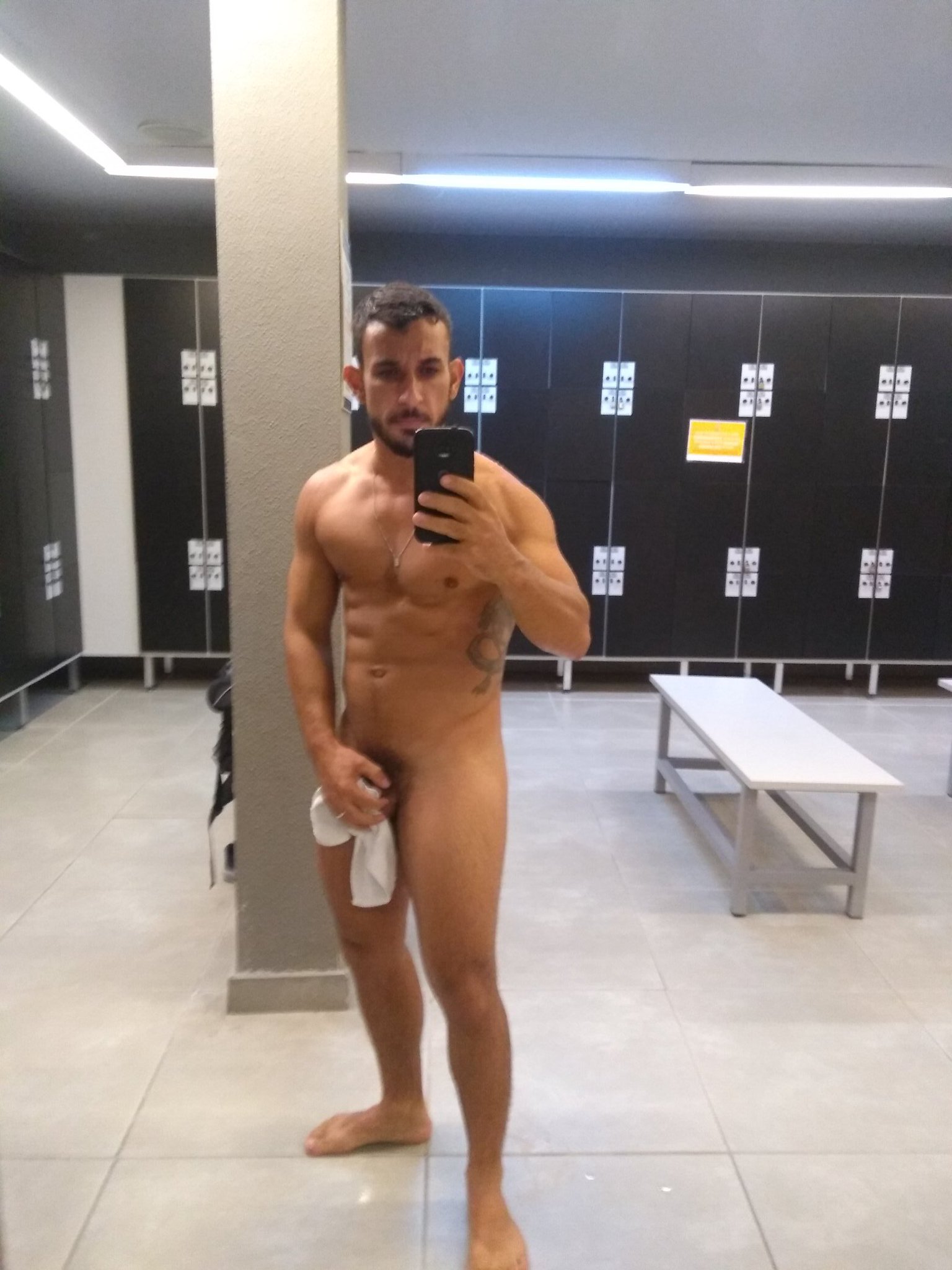 EDlOOhUXkAAPyQg.jpg:large