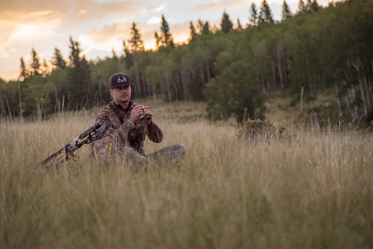 tenzingoutdoors's tweet photo. Evenings spent scouting can be very enjoyable, who's ready for those?
.
.
#Tenzing #GofurtherHuntLonger #GoFurther #HuntLonger #Hunting #HuntingPack #Outdoors #Nature #Hunter #Huntress #whatgetsyououtdoors https://t.co/NQw04LTXwB