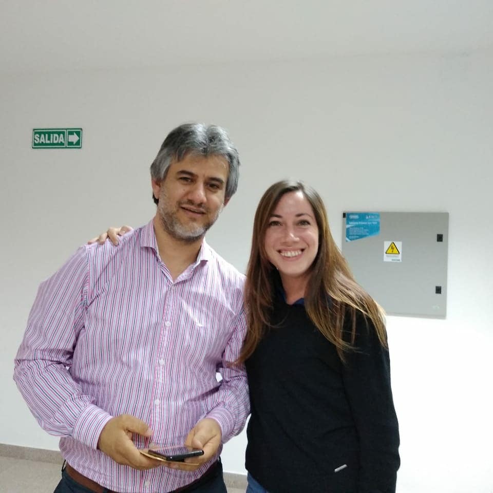 cs_unne's tweet photo. 📣Felicitamos al flamante Lic. en Comunicación Social, Eduardo "Pepe" Ledesma.🤓
👉El Tribunal compuesto por el Prof. Roberto Satina, el Prof. Gustavo Guirado y la Prof. Ana Elisa Farizano (Directora) calificó con Sobresaliente 🔟 el trabajo.
👏👏👏
#csHumUNNE
#graduadoCS https://t.co/xJ4z767Ukp