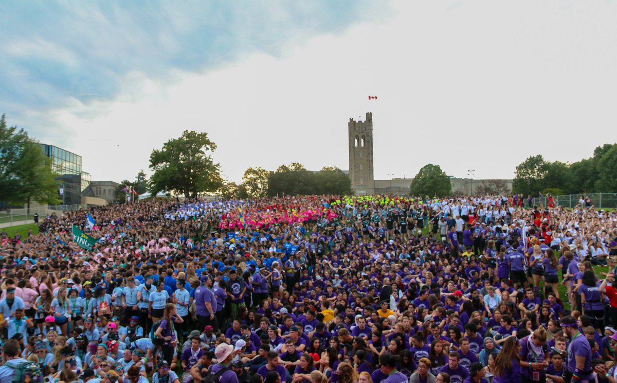 WesternU's tweet photo. #PurpleandProud to introduce you to the Class of 2023! Our newest undergraduates were on UC Hill tonight for #WesternOWeek Opening Ceremonies ๐ https://t.co/mjefK5Jidb