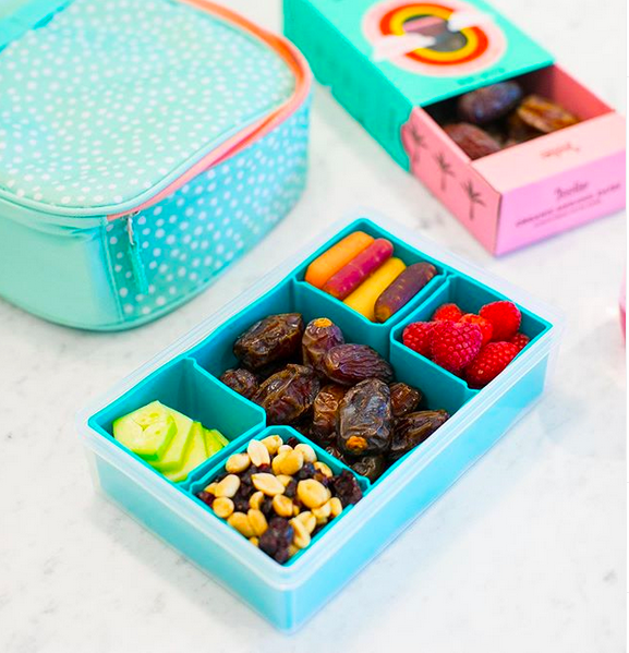 JooliesDates's tweet photo. The snack that all the other kids will be jelly of๐๐โจ Use BACKTOJOOLIES for 15% off https://t.co/bKZDnYbdP0
#medjools #joolies #dates #medjooldates #organic #glyphosatefree #backtoschool #FirstDayOfSchool https://t.co/voWrTpOBYX