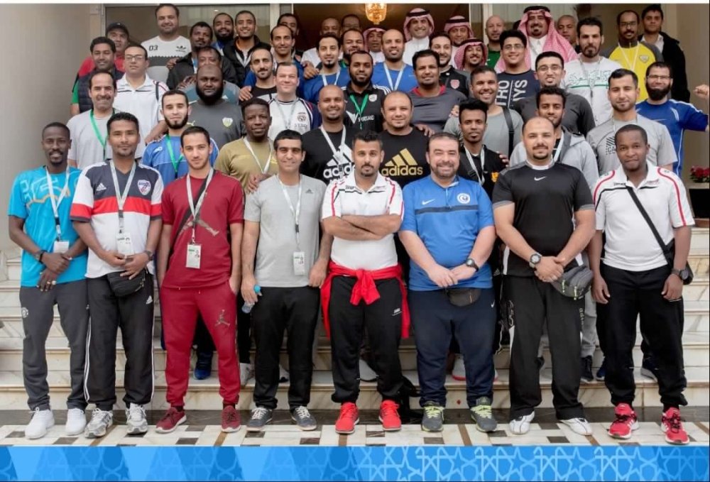 AlHayat_Sport's tweet photo. دورة للمدربين الوطنيين في اتحاد التايكوندو
https://t.co/e9h6tx0qXl https://t.co/7vXojHmNXv