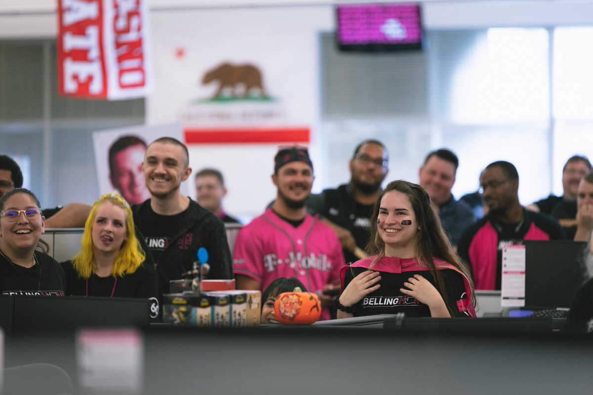 CallieField's tweet photo. Great time in Bellingham with Deutsche Telekom today! The #360 team was able to share and portray not only how TEX is THE BEST in customer experience, but also how it changes our employees lives. #FamousForCare https://t.co/m9Djkx7aBB
